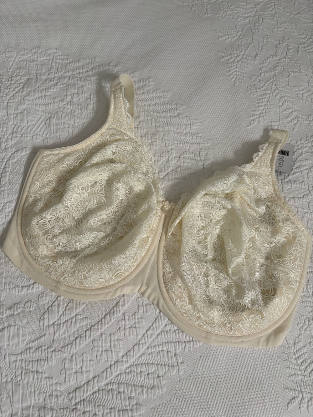 NWT Elila full coverage ivory stretch lace bra size 42K style 3211